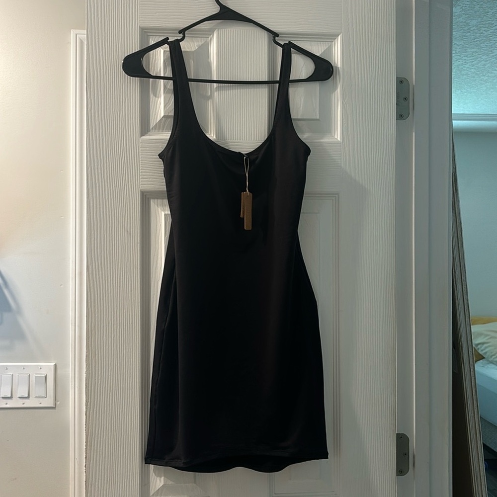NWT Skims dress